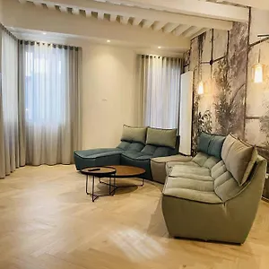 Apartment Sweet Time Venice, Luxury San Marco Frezzaria Apt!, Venice